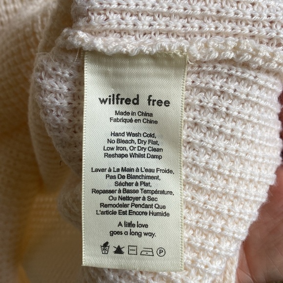 Wilfred Free Vneck Knit Sweater 100% wool - Picture 3 of 11
